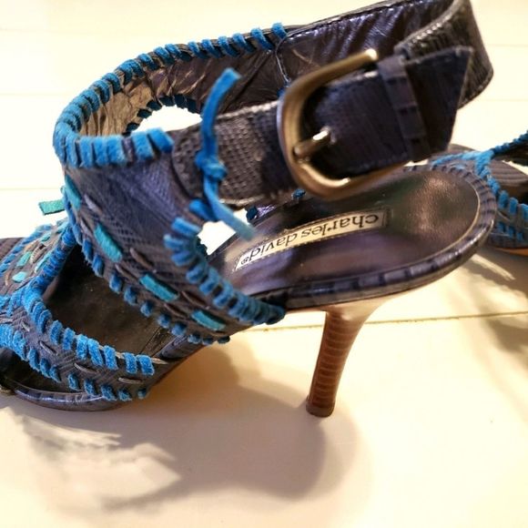 Charles David Blue Suede and Gray Tribal Heels - Picture 3 of 6